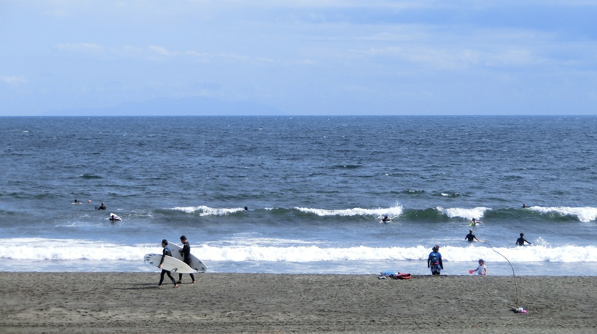 鵠沼海岸サーフィン